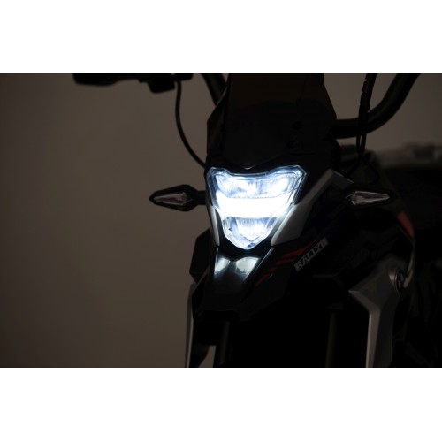 Motor vozidla BMW G310GS čierny