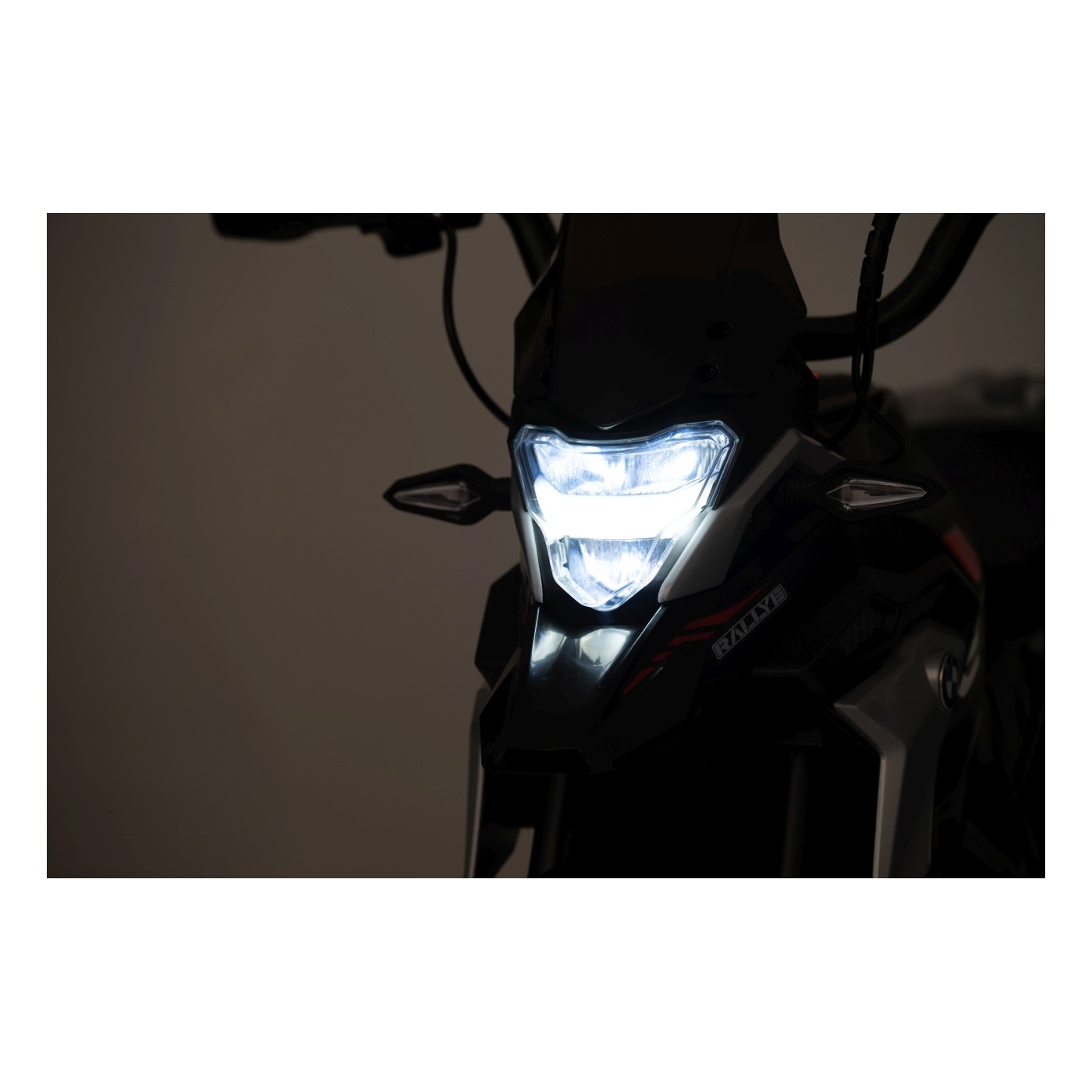 Motor vozidla BMW G310GS čierny