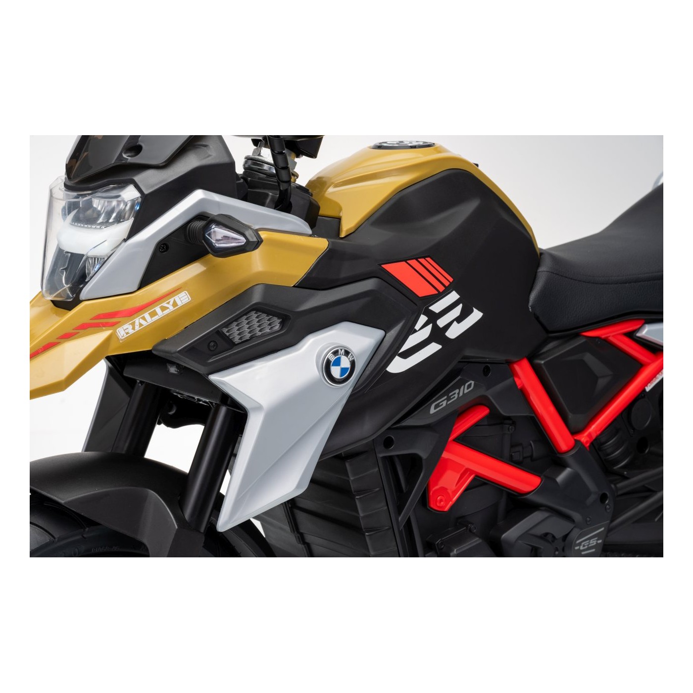 Motor vozidla BMW G310GS šampanské