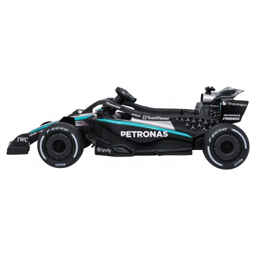 Vozidlo AMG PETRONAS F1 Čierne pretekárske auto