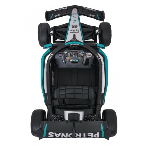 Vozidlo AMG PETRONAS F1 Čierne pretekárske auto