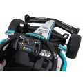Vozidlo AMG PETRONAS F1 Čierne pretekárske auto