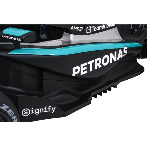 Vozidlo AMG PETRONAS F1 Čierne pretekárske auto