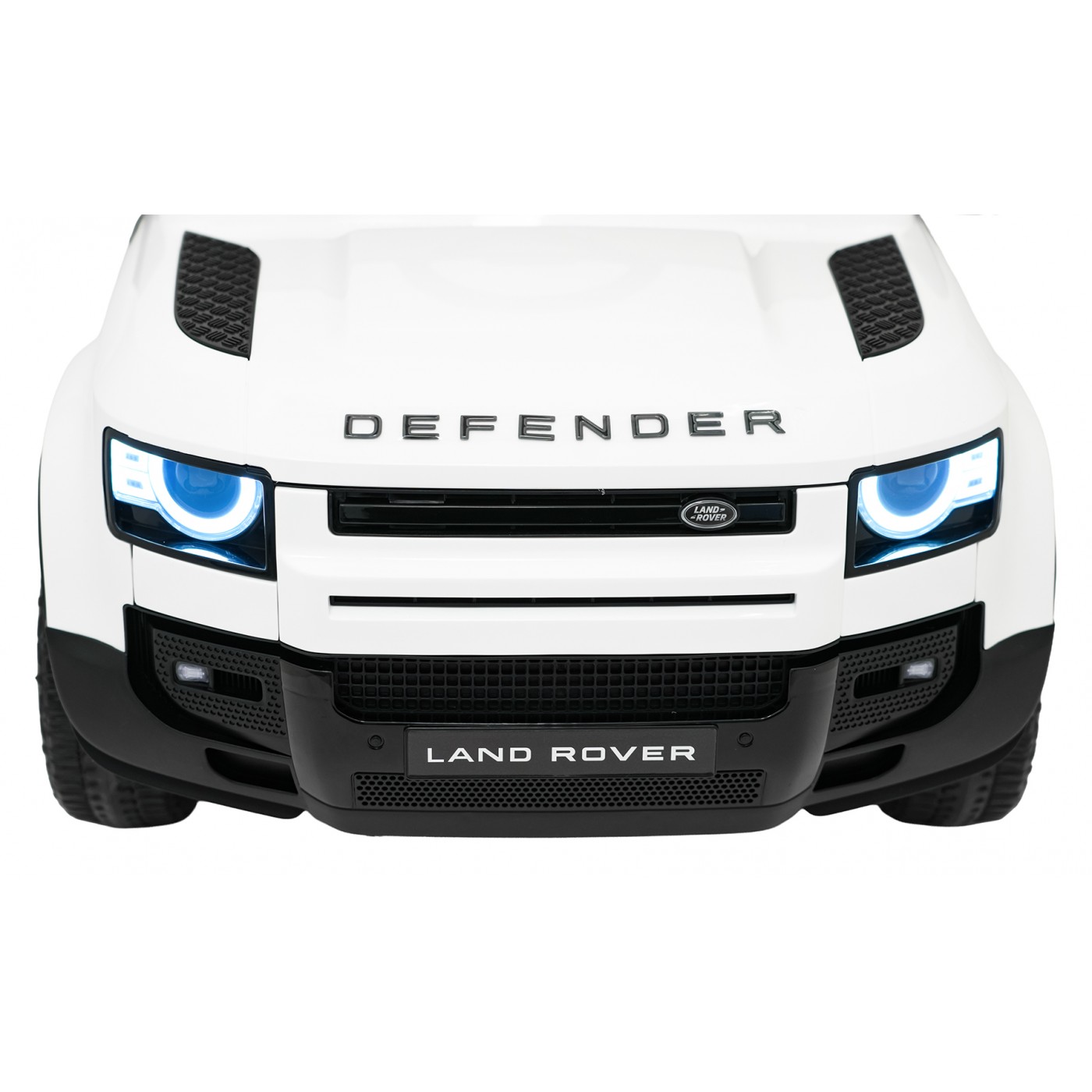 Land Rover Defender biele vozidlo