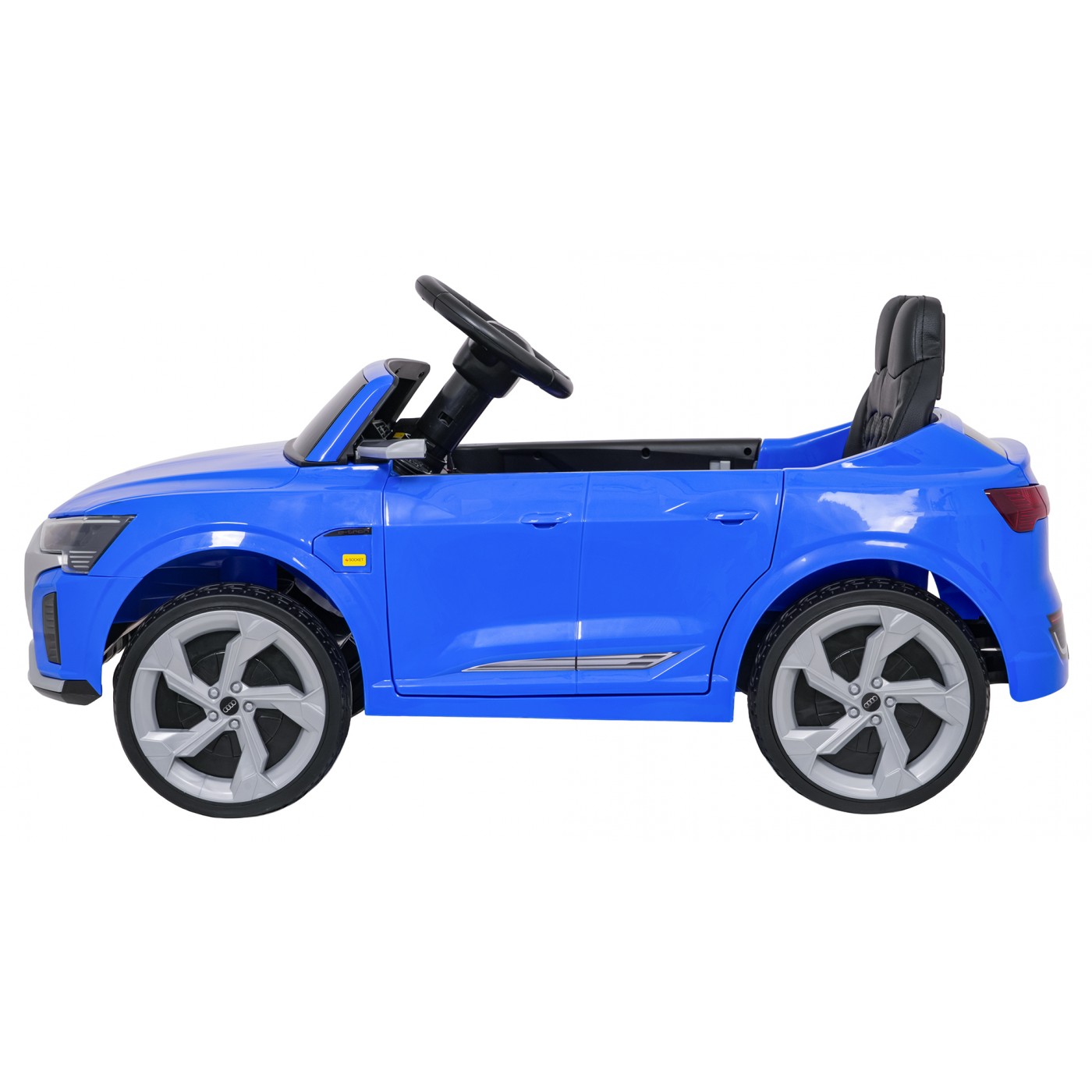 Modré vozidlo Audi SQ8