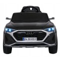 Čierne vozidlo Audi SQ8