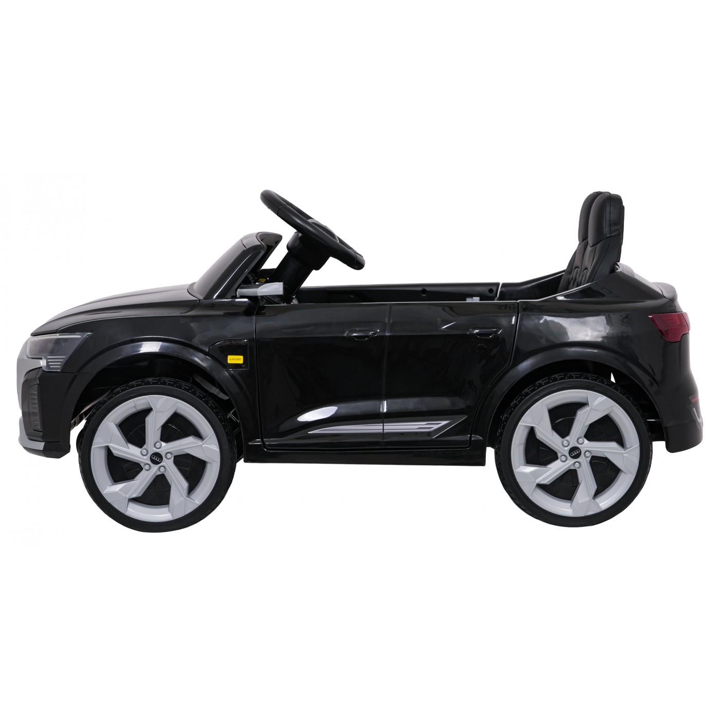 Čierne vozidlo Audi SQ8