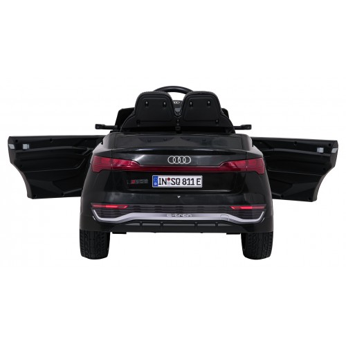 Čierne vozidlo Audi SQ8