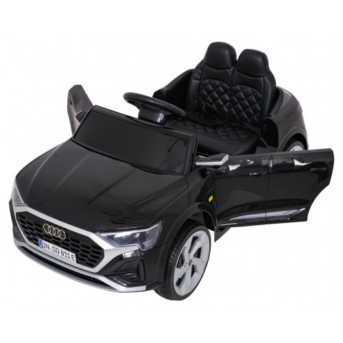 Čierne vozidlo Audi SQ8