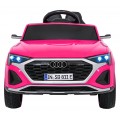 Ružové vozidlo Audi SQ8