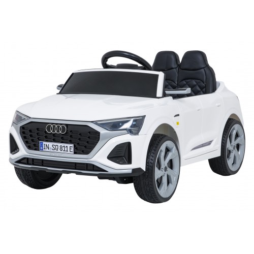 Audi SQ8 biele vozidlo