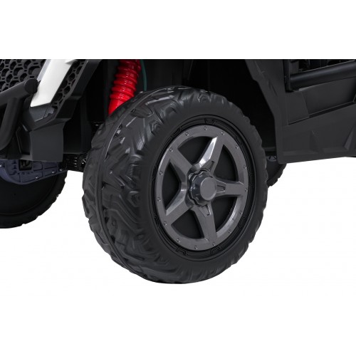 Bugina OBSERVER 4x4, biela