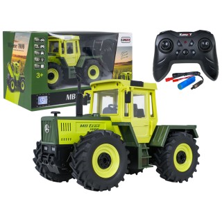 Traktor zelený 1:24 s diaľkovým ovládaním Mercedes Benz